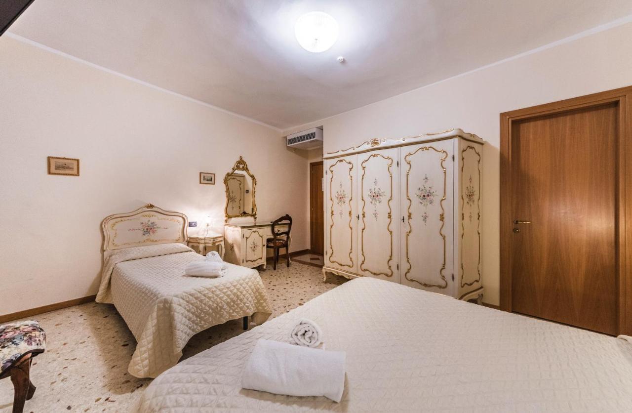 Ca' Leon D'Oro Hotel Venetië Buitenkant foto
