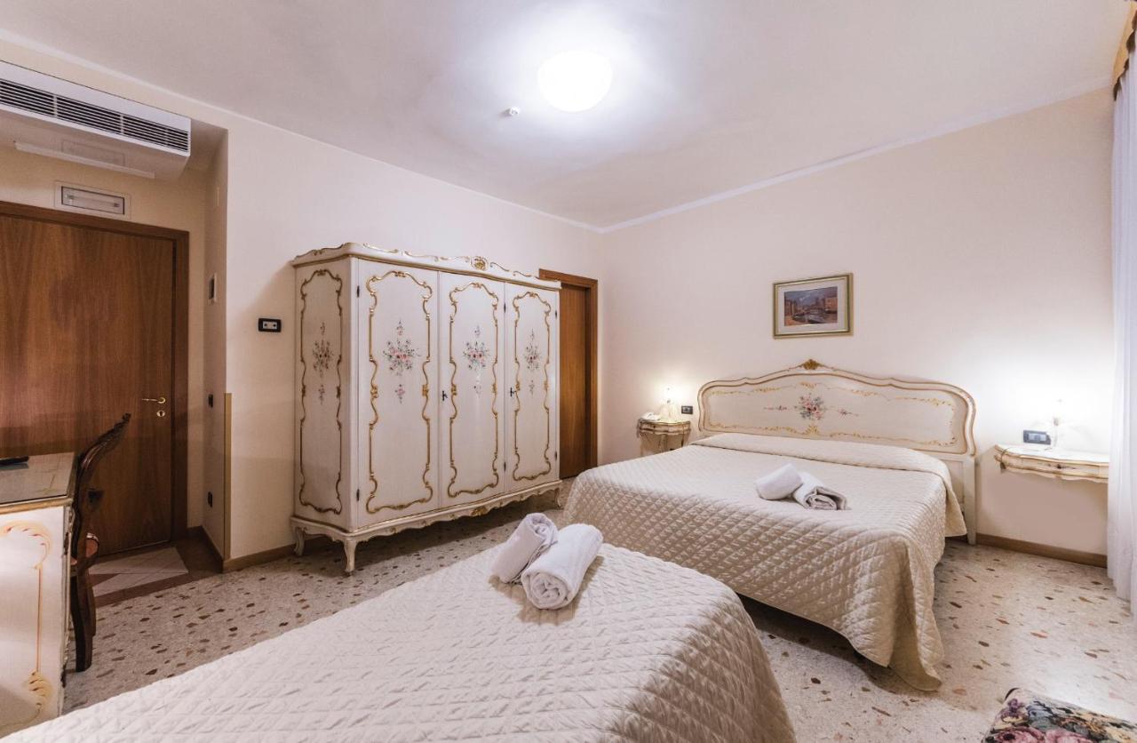 Ca' Leon D'Oro Hotel Venetië Buitenkant foto